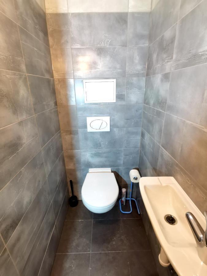Lacplesa Downtown New 2-Bedroom Apartment Riga Ngoại thất bức ảnh