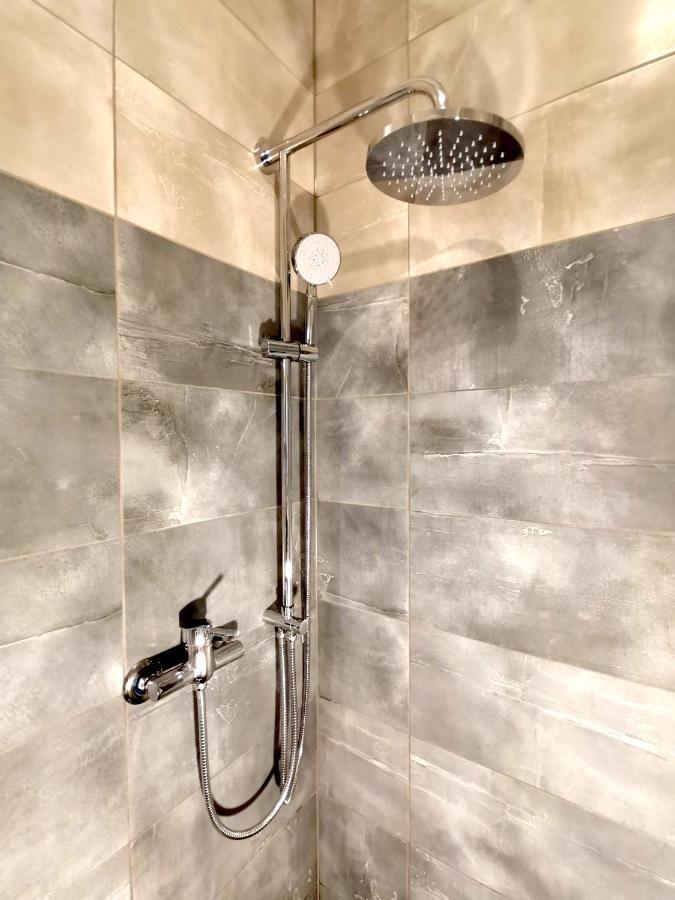 Lacplesa Downtown New 2-Bedroom Apartment Riga Ngoại thất bức ảnh
